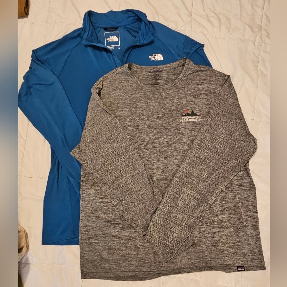 The North Face Men's Blue and Gray Long Sleeve Tees
